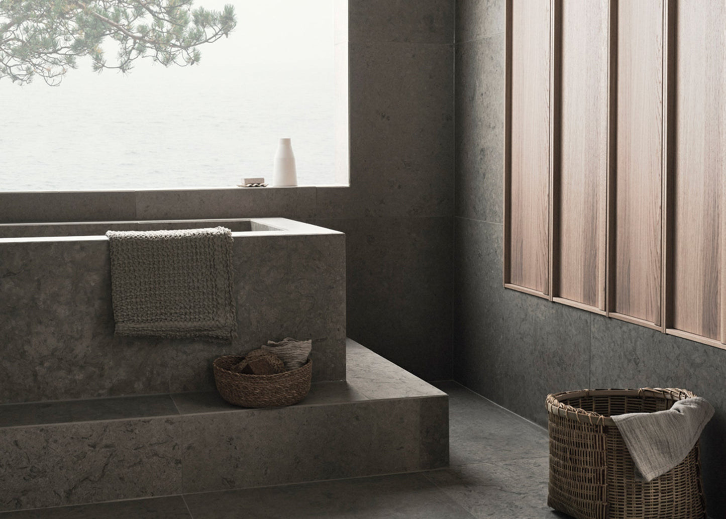 J Runö Warm Grey Bricmate