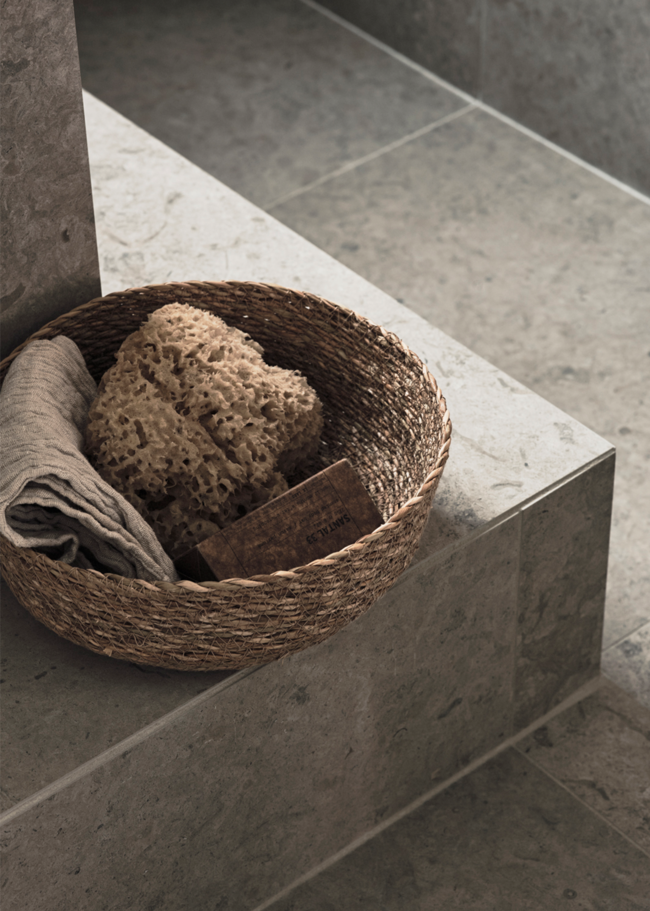J Runö Warm Grey Bricmate