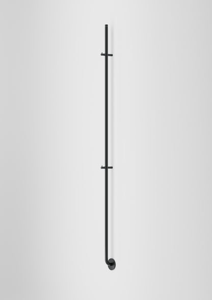 INR Handdukstork Line i Matte Black (art.nr 80001502). Bild: INR