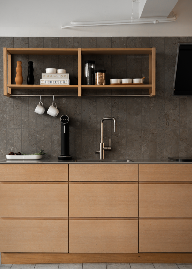 J Limestone Select Classic Honed Bricmate – granitkeramik från Bricmate