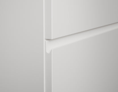 Kommod Core Grip Unit 70, Tvst i Pure White: detalj av front med grepplist. Bild: INR